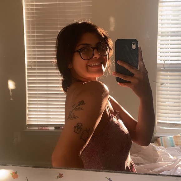 Meet your Posher, Manavi - Picture 3 of 3